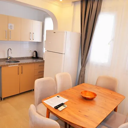 Apart Otel Royalis *