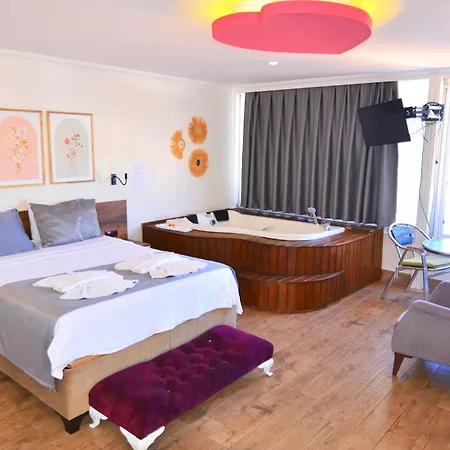 Royalis Appart hôtel 3*