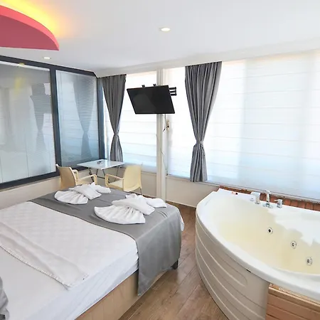 Royalis フェティエ