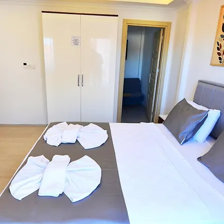 Apart Otel Royalis 3*
