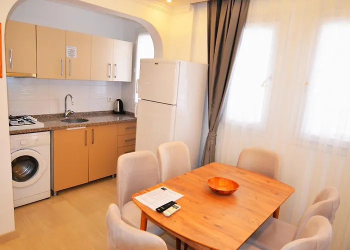 Apart Otel Royalis 4*